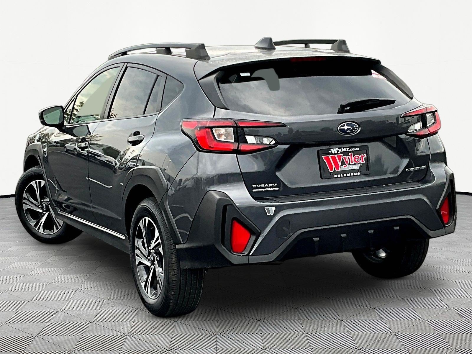 Used 2024 Subaru Crosstrek 2.0i Premium AWD/4WD image 4
