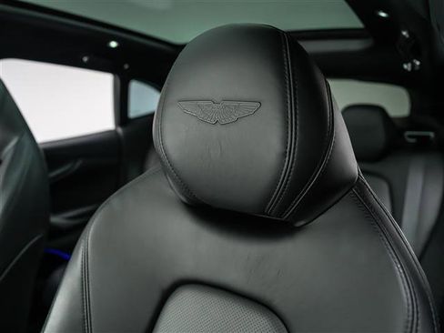 Used 2021 Aston Martin DBX Base image 5