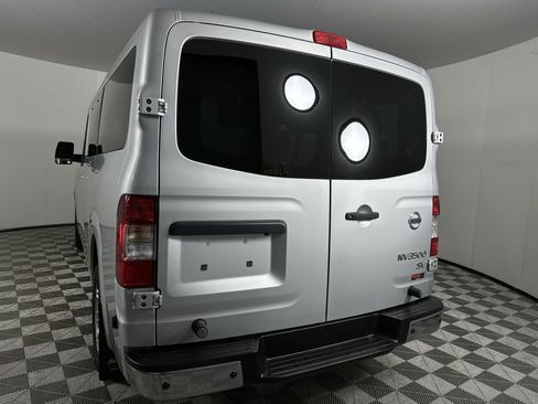 Used 2018 Nissan NV 3500 SV w/ Navigation Package image 29