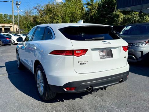 Used 2017 Jaguar F-PACE Prestige image 8