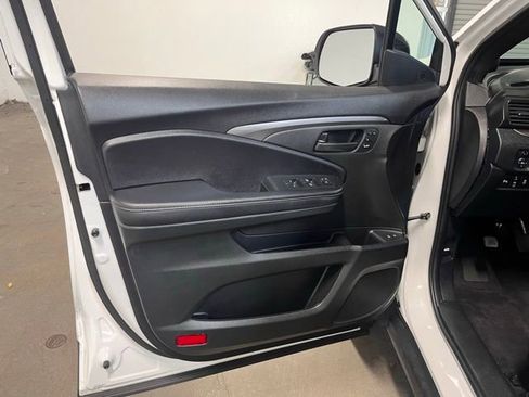 Used 2023 Honda Passport EX-L image 24