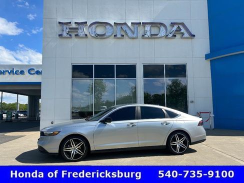 Used 2024 Honda Accord Sport image 1