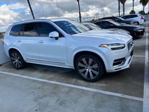 Used 2024 Volvo XC90 T8 Ultimate w/ Lounge Package image 8