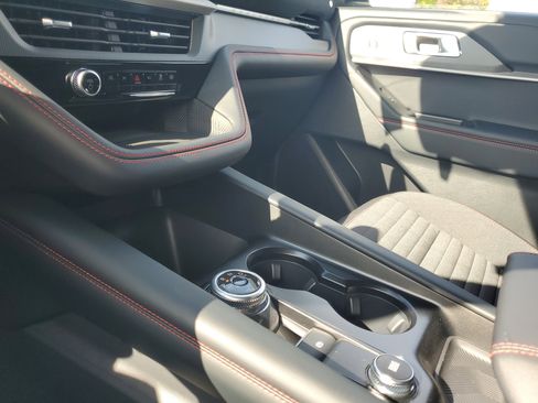 New 2026 Ford Explorer ST-Line w/ ST-Line Street Pack image 24