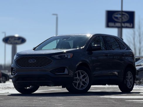 Used 2023 Ford Edge SEL image 1