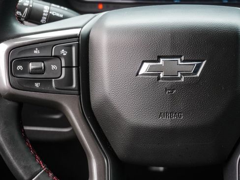 Used 2024 Chevrolet Suburban RST RWD image 17