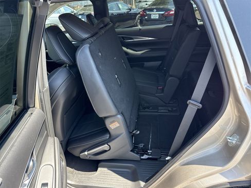 Used 2023 INFINITI QX60 Luxe w/ Cargo Package image 11