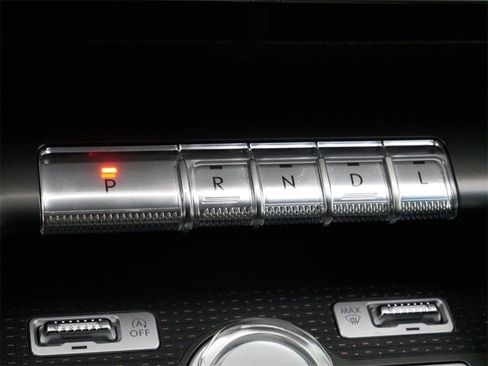 Used 2024 Lincoln Nautilus Reserve w/ Equipment Group 203A image 25