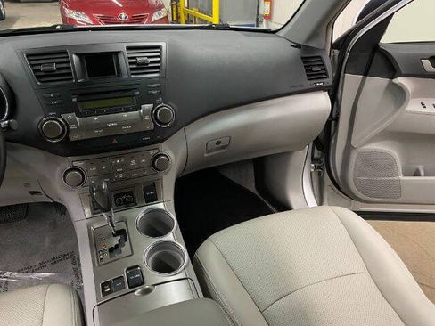 Used 2008 Toyota Highlander Sport AWD/4WD image 22