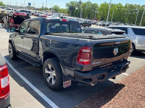 Used 2019 RAM 1500 Laramie AWD/4WD image 4