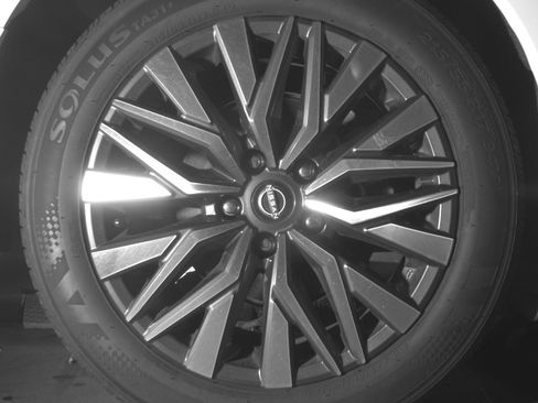 Used 2025 Nissan Altima 2.5 SV image 15