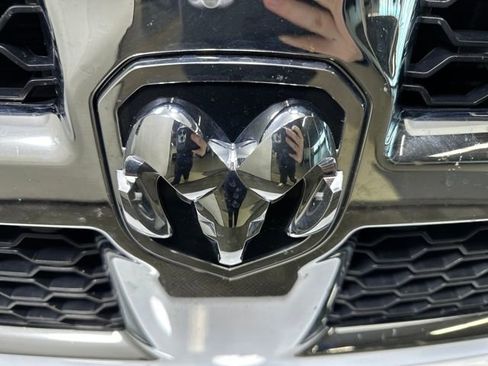 Used 2024 RAM 1500 Classic SLT image 9