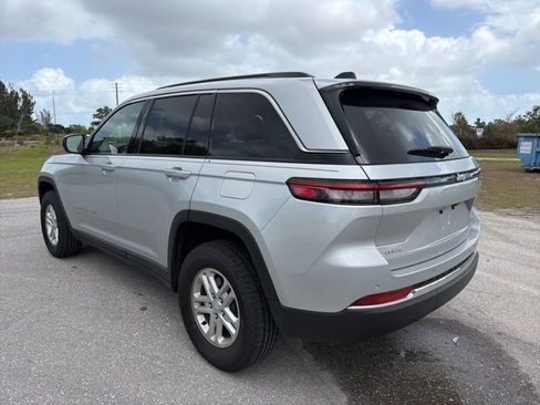 Used 2024 Jeep Grand Cherokee Laredo w/ Luxury Tech Group I image 7