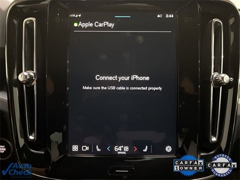 Used 2025 Volvo XC40 B5 Core image 42