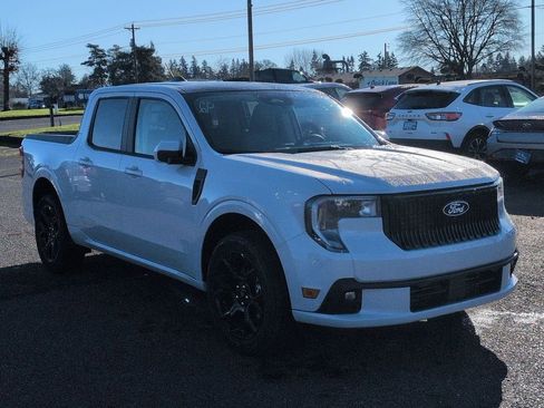 New 2026 Ford Maverick Lobo image 7