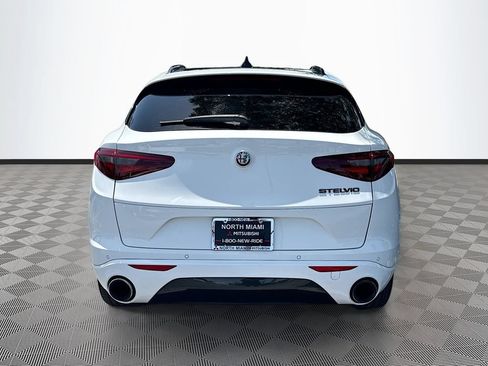 Used 2021 Alfa Romeo Stelvio Sprint w/ Nero Edizione RWD image 6