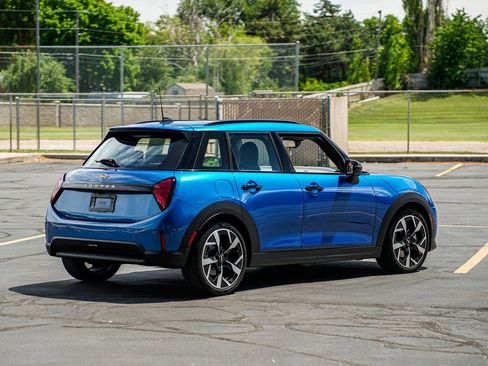 Certified 2025 MINI Cooper S image 5