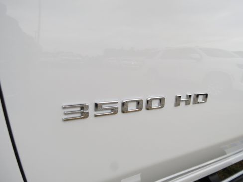 New 2026 Chevrolet Silverado 3500 LT AWD/4WD image 11