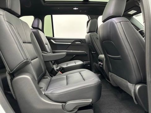 New 2026 GMC Acadia Elevation w/ Black Edition FWD image 37