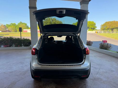 Used 2017 Nissan Rogue Sport SL w/ SL Premium Package image 24