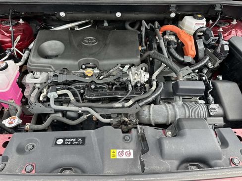 Used 2022 Toyota RAV4 XLE Premium AWD/4WD image 11