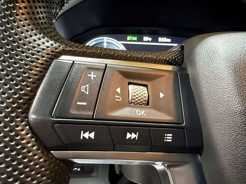 Used 2023 Mitsubishi Outlander SEL AWD/4WD image 26