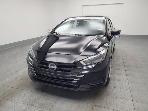 Used 2025 Nissan Versa S w/ Trunk Package FWD image 15