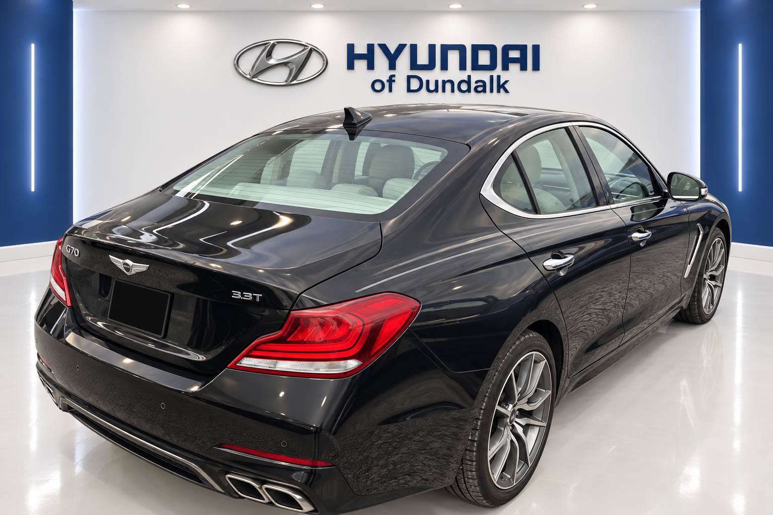 Used 2019 Genesis G70 3.3T Advanced w/ Elite Package RWD image 5
