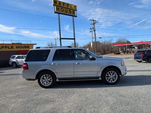 Used 2017 Ford Expedition Limited image 5