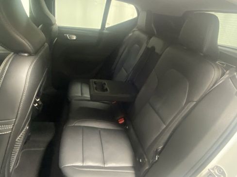 Certified 2025 Volvo XC40 B5 Plus image 14