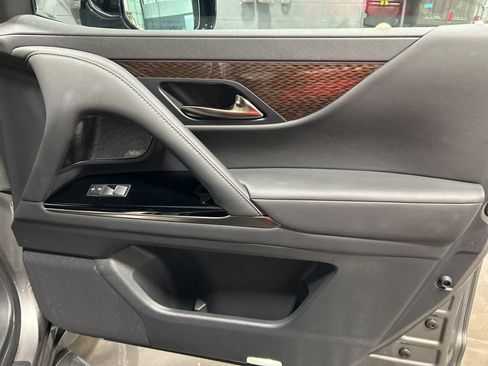 Used 2023 Lexus LX 600 4WD w/ Ultra Luxury Package image 24
