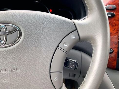 Used 2010 Toyota Sienna image 15