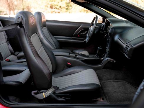 Used 2002 Chevrolet Camaro Z28 w/ SS Performance/Appearance Pkg image 51