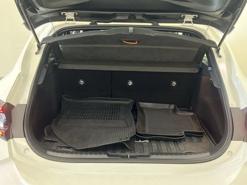 Used 2025 Toyota Corolla SE FWD image 24