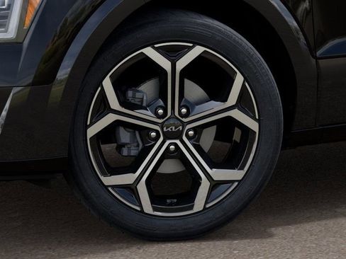 New 2025 Kia Niro SX Touring FWD image 9