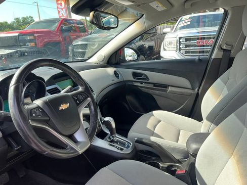 Used 2012 Chevrolet Cruze LT FWD image 10