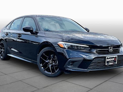 Used 2023 Honda Civic Sport image 3