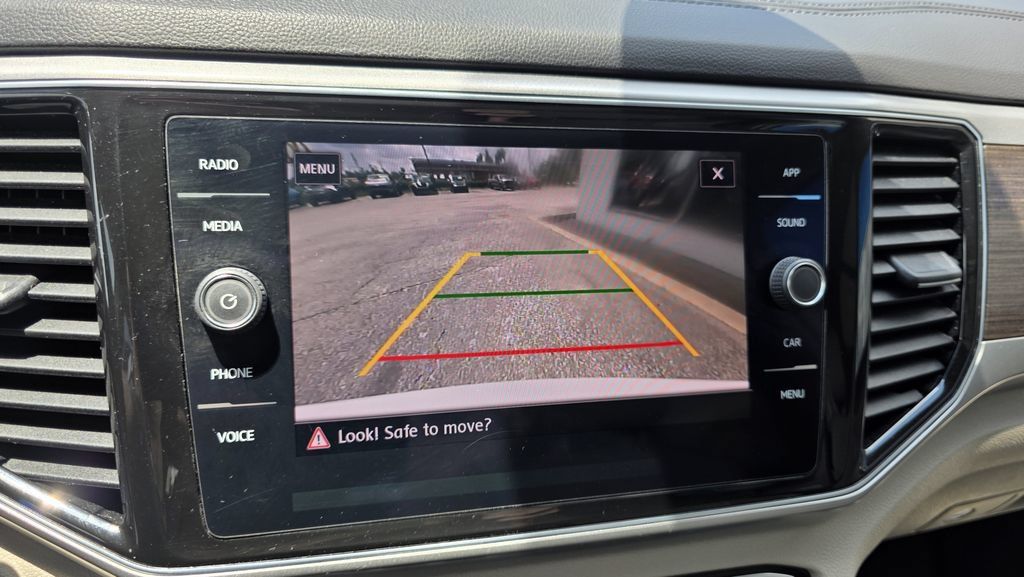Used 2018 Volkswagen Atlas SEL FWD image 26