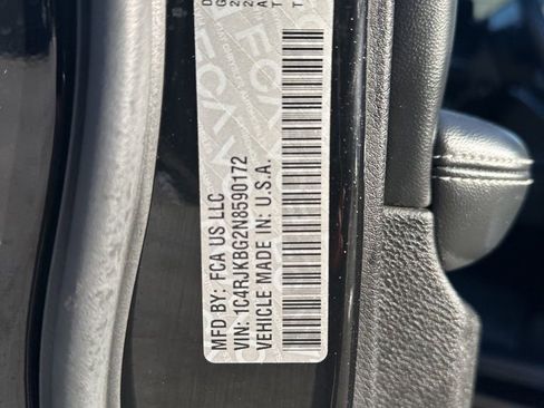 Used 2022 Jeep Grand Cherokee L Limited w/ Luxury Tech Group II image 35