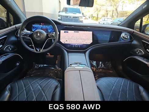 Used 2023 Mercedes-Benz EQS 580 4MATIC Sedan image 13