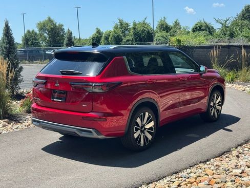 New 2025 Mitsubishi Outlander SEL image 5