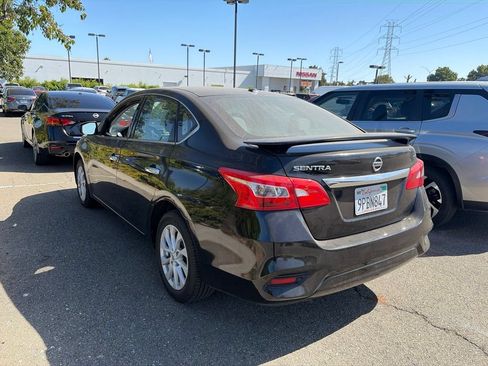 Used 2018 Nissan Sentra SV FWD image 4