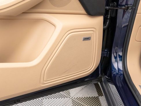 Certified 2022 Porsche Macan S image 14