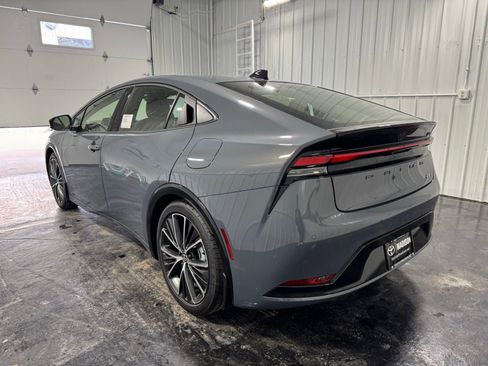 New 2026 Toyota Prius AWD image 5