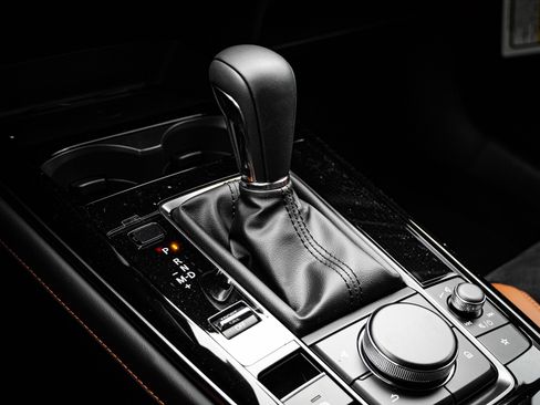 Used 2025 MAZDA CX-30 Carbon image 17