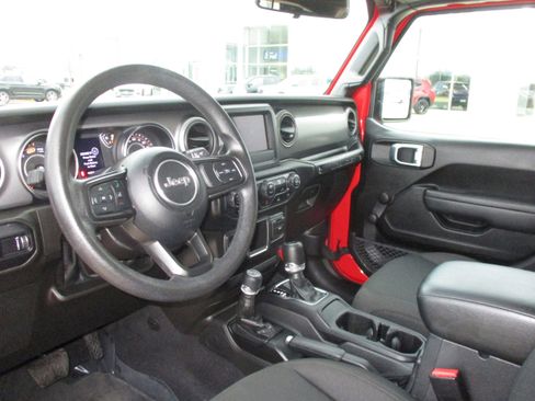 Used 2023 Jeep Wrangler Unlimited Sport image 12