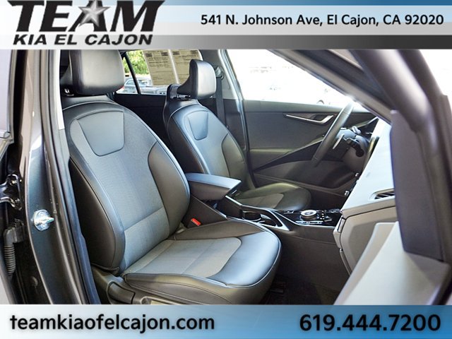 Certified 2025 Kia Niro EX FWD image 13