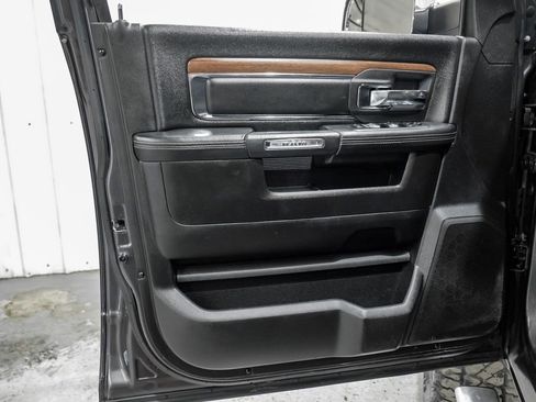 Used 2018 RAM 2500 Laramie w/ Convenience Group image 41