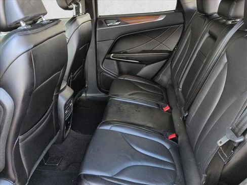 Used 2019 Lincoln MKC Select w/ Select Plus Package image 15