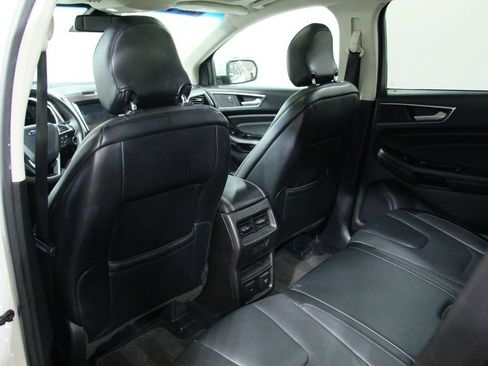 Used 2015 Ford Edge Titanium w/ Equipment Group 302A AWD/4WD image 27